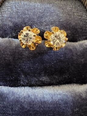 14k Diamond Yellow Gold Stud Earrings (Vintage)